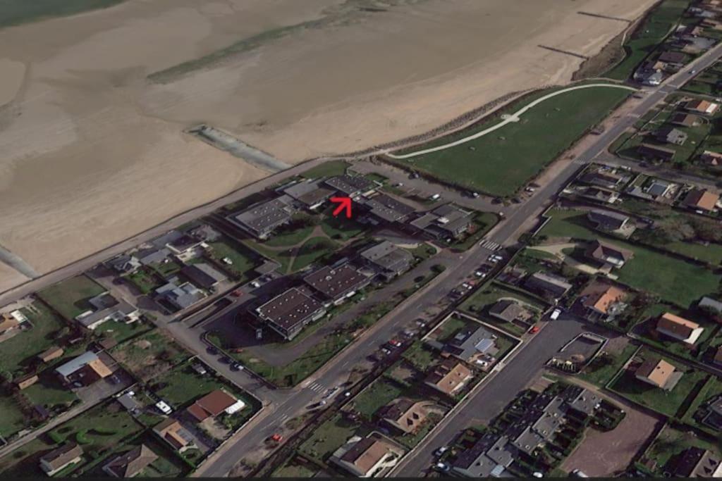 Appartement Acces Direct A La Plage Bernières-sur-Mer Exterior foto