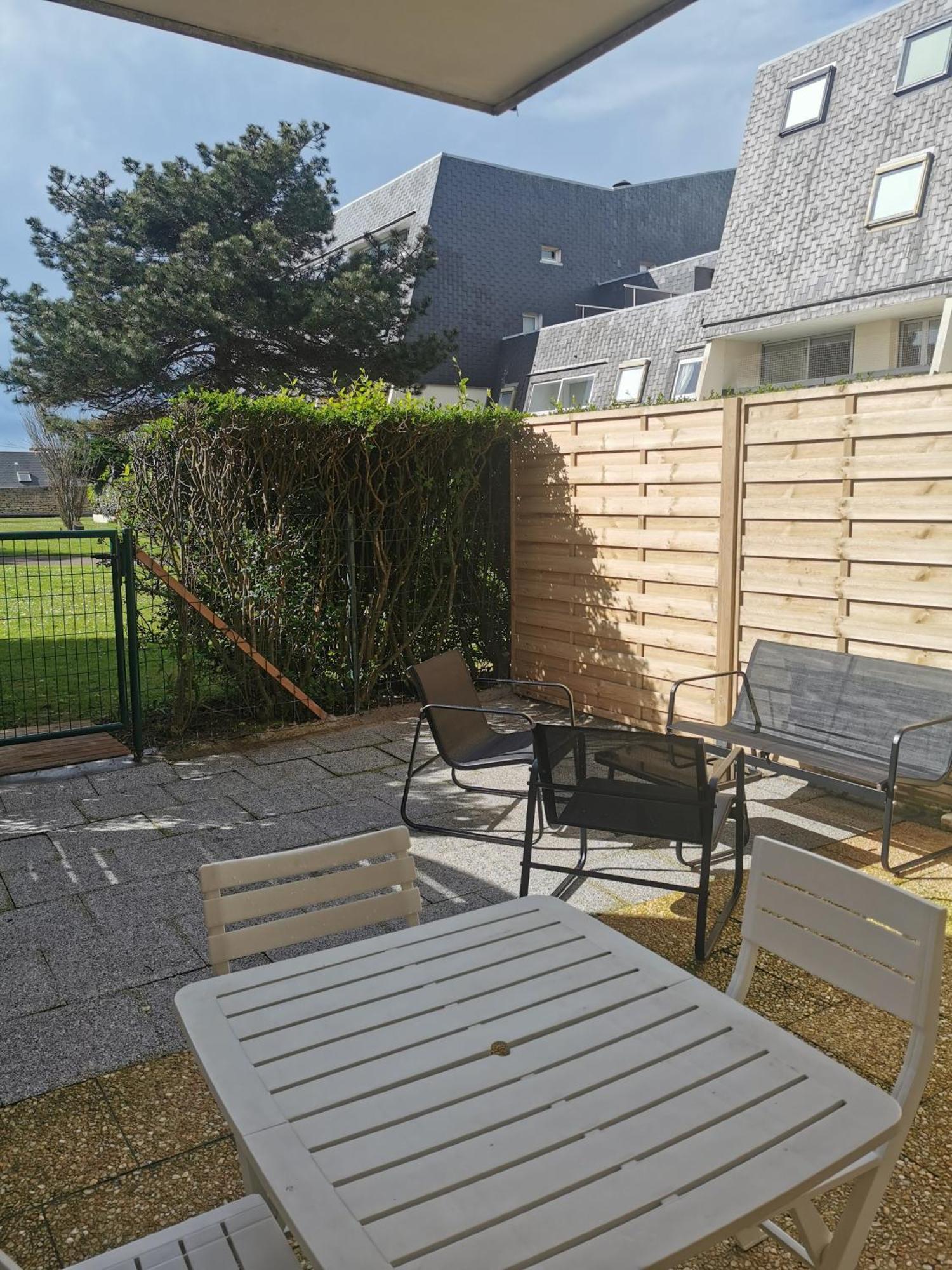 Appartement Acces Direct A La Plage Bernières-sur-Mer Exterior foto